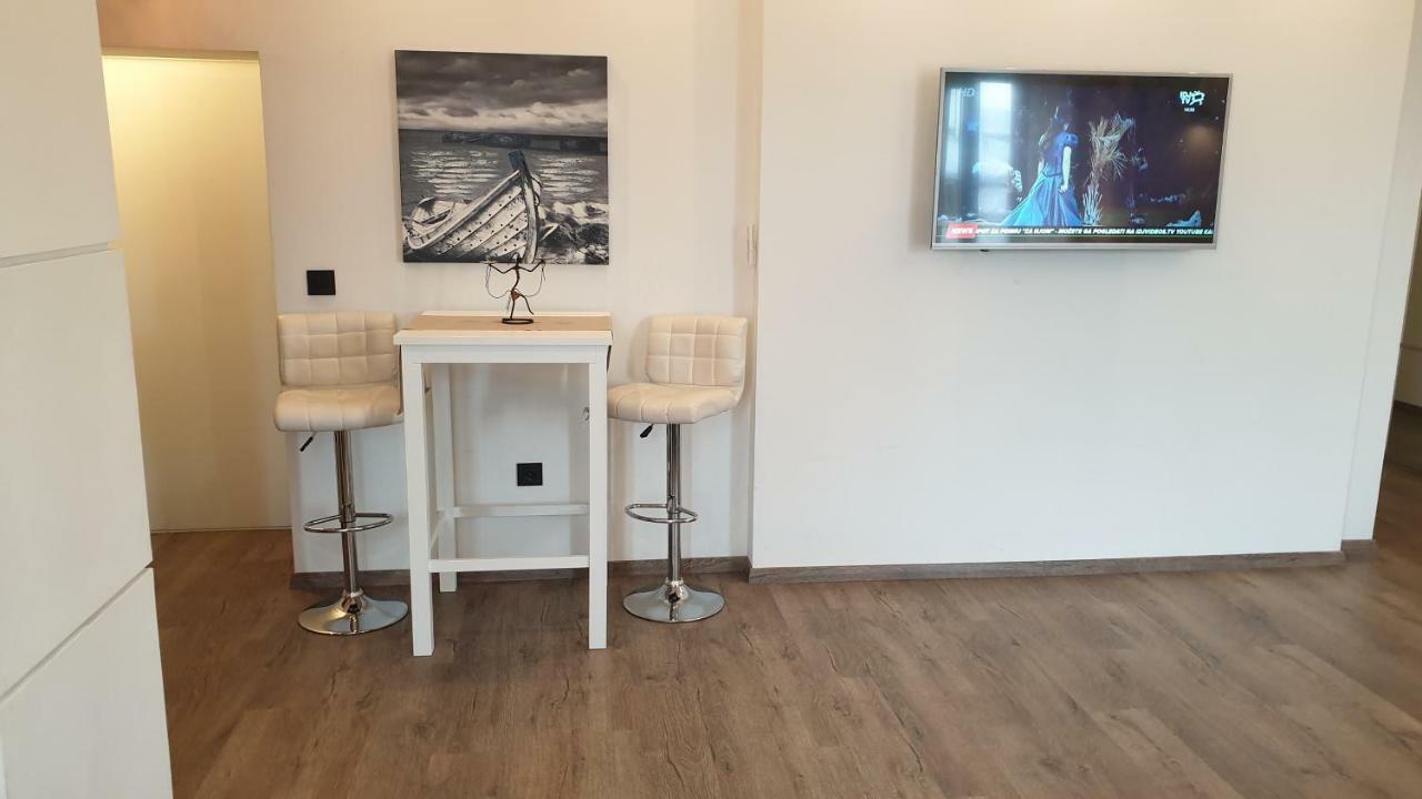 Central Business Apartments Exclusive Belgrado Esterno foto