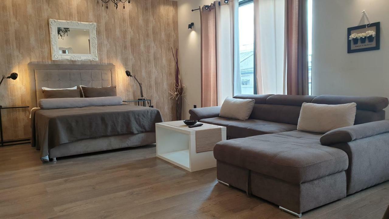 Central Business Apartments Exclusive Belgrado Esterno foto