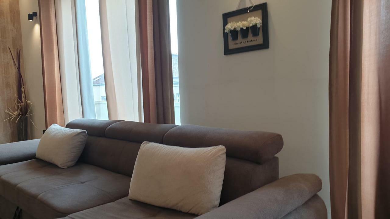 Central Business Apartments Exclusive Belgrado Esterno foto