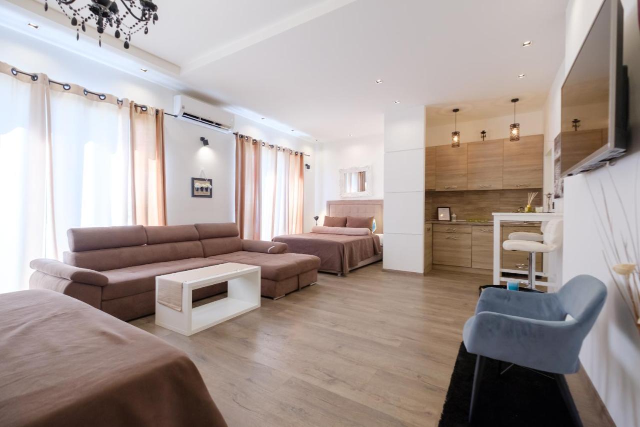 Central Business Apartments Exclusive Belgrado Esterno foto