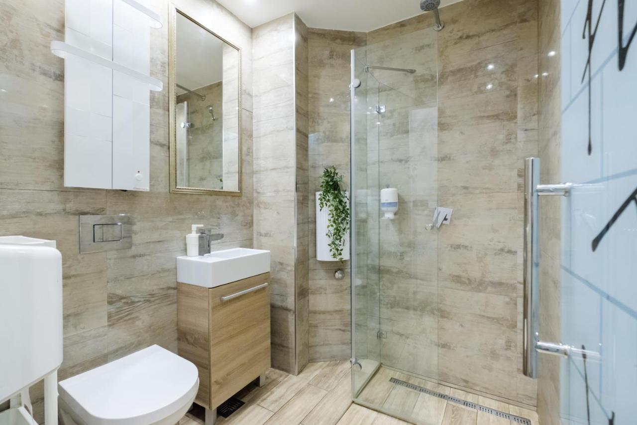 Central Business Apartments Exclusive Belgrado Esterno foto